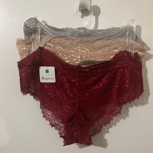 NWT!! Rene Rofe 3-Pack Lace Hipster Panties